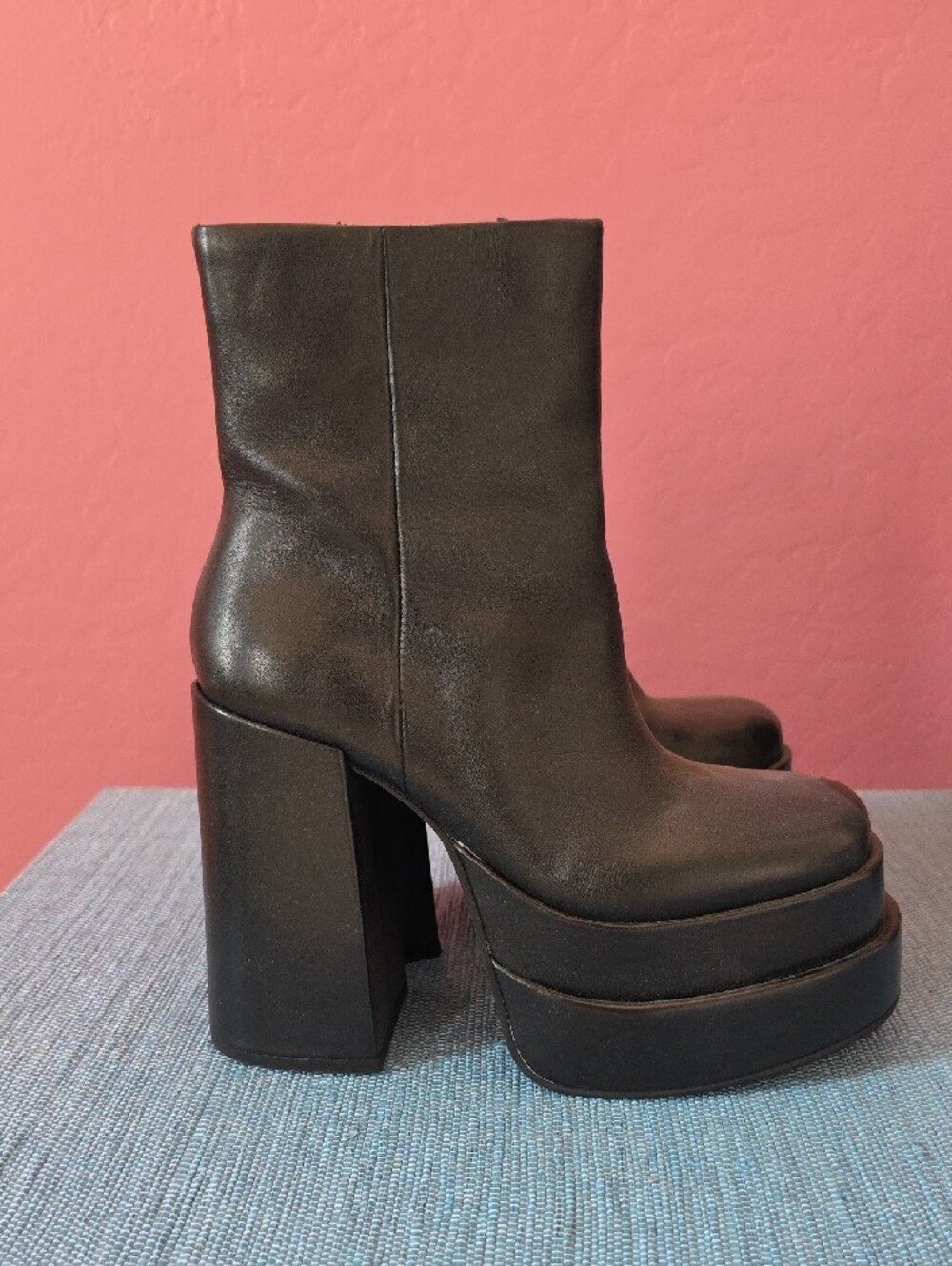Steve Madden Black Leather Platform Ankle Boots
